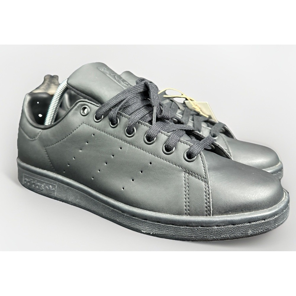Size 8.5 - Adidas Stan‎ Smith Core Black